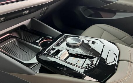 BMW 5 серия, 2025 год, 8 925 000 рублей, 16 фотография