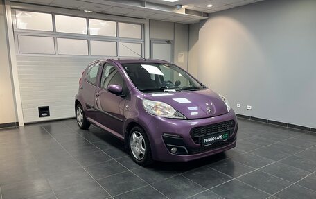 Peugeot 107 I рестайлинг, 2014 год, 650 000 рублей, 3 фотография