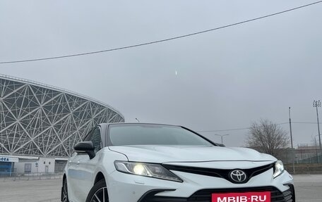 Toyota Camry, 2021 год, 3 700 000 рублей, 3 фотография