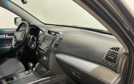 KIA Sorento II рестайлинг, 2013 год, 1 650 000 рублей, 23 фотография