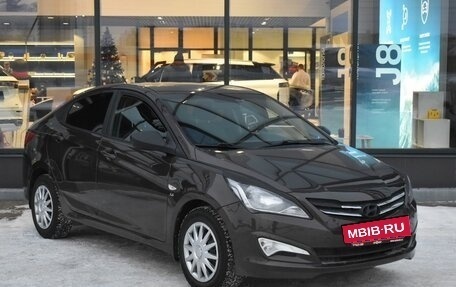 Hyundai Solaris II рестайлинг, 2016 год, 900 000 рублей, 3 фотография