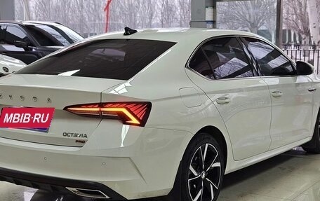 Skoda Octavia IV, 2021 год, 2 100 000 рублей, 6 фотография