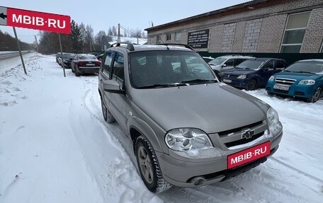 Chevrolet Niva I рестайлинг, 2013 год, 580 000 рублей, 2 фотография