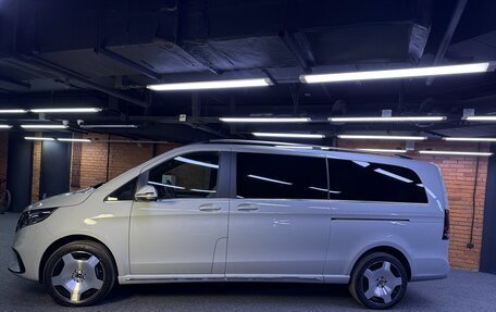 Mercedes-Benz V-Класс, 2025 год, 15 700 000 рублей, 3 фотография