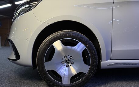 Mercedes-Benz V-Класс, 2025 год, 15 700 000 рублей, 7 фотография