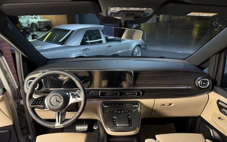 Mercedes-Benz V-Класс, 2025 год, 15 700 000 рублей, 12 фотография