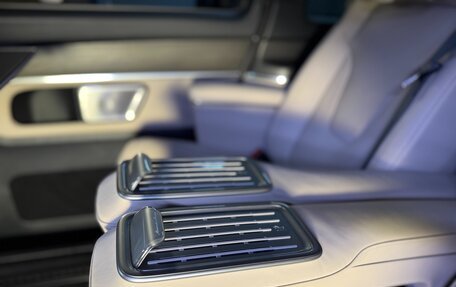 Mercedes-Benz V-Класс, 2025 год, 15 700 000 рублей, 17 фотография