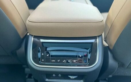 Infiniti QX80, 2025 год, 20 390 000 рублей, 22 фотография