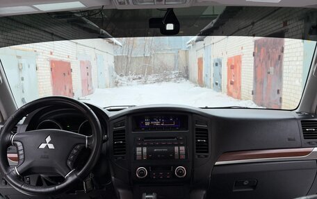 Mitsubishi Pajero IV, 2007 год, 1 650 000 рублей, 10 фотография