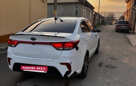 KIA Rio IV, 2018 год, 750 000 рублей, 3 фотография