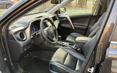 Toyota RAV4, 2014 год, 1 700 000 рублей, 8 фотография