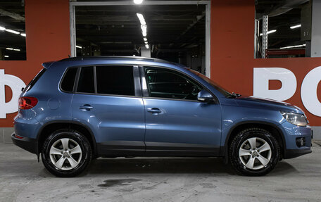 Volkswagen Tiguan I, 2011 год, 898 000 рублей, 4 фотография