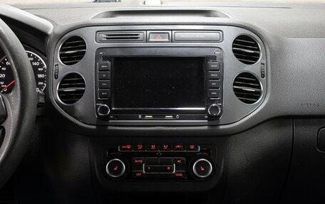 Volkswagen Tiguan I, 2011 год, 898 000 рублей, 15 фотография