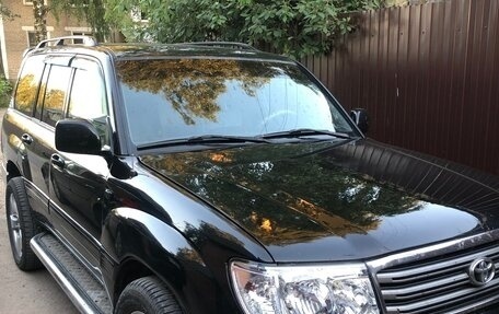 Toyota Land Cruiser 100 рестайлинг 2, 2002 год, 1 850 000 рублей, 2 фотография