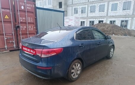 KIA Rio III рестайлинг, 2015 год, 900 000 рублей, 2 фотография