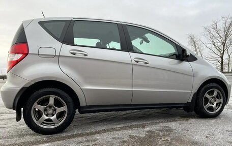 Mercedes-Benz A-Класс, 2011 год, 772 000 рублей, 3 фотография