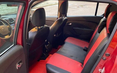 Renault Sandero II рестайлинг, 2018 год, 1 050 000 рублей, 13 фотография