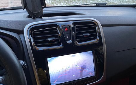 Renault Sandero II рестайлинг, 2018 год, 1 050 000 рублей, 17 фотография