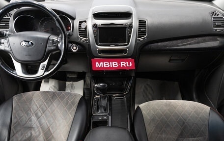 KIA Sorento II рестайлинг, 2015 год, 1 799 000 рублей, 11 фотография