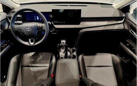 Toyota Camry, 2025 год, 4 950 000 рублей, 12 фотография