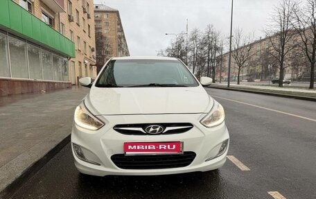 Hyundai Solaris II рестайлинг, 2014 год, 665 000 рублей, 1 фотография