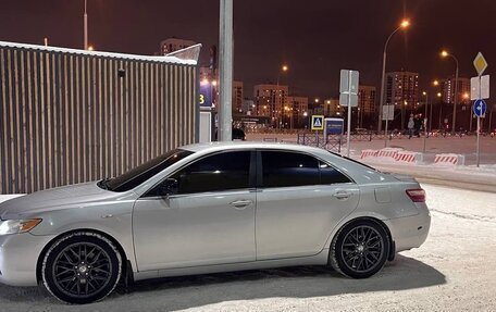 Toyota Camry, 2007 год, 900 000 рублей, 3 фотография