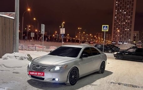 Toyota Camry, 2007 год, 900 000 рублей, 2 фотография
