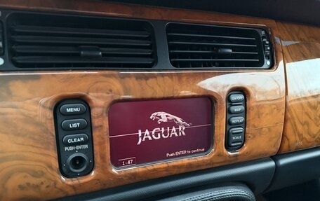 Jaguar XK II рестайлинг 2, 2001 год, 1 990 000 рублей, 14 фотография