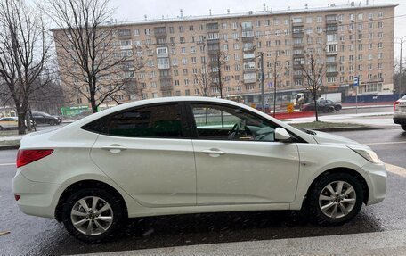 Hyundai Solaris II рестайлинг, 2014 год, 665 000 рублей, 3 фотография