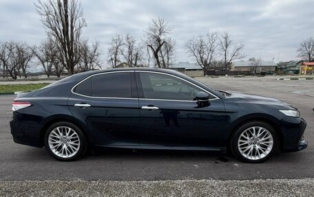 Toyota Camry, 2018 год, 3 150 000 рублей, 5 фотография