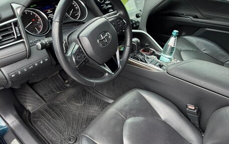 Toyota Camry, 2018 год, 3 150 000 рублей, 8 фотография