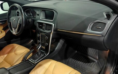 Volvo V40 Cross Country I, 2019 год, 2 290 000 рублей, 11 фотография