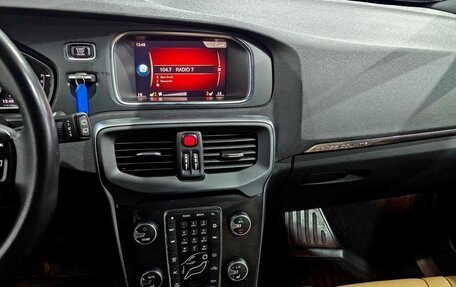 Volvo V40 Cross Country I, 2019 год, 2 290 000 рублей, 14 фотография