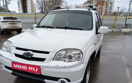 Chevrolet Niva I рестайлинг, 2010 год, 480 000 рублей, 1 фотография