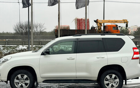 Toyota Land Cruiser Prado 150 рестайлинг 2, 2014 год, 3 165 000 рублей, 3 фотография