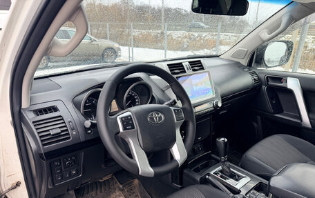Toyota Land Cruiser Prado 150 рестайлинг 2, 2014 год, 3 165 000 рублей, 7 фотография