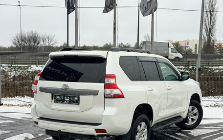 Toyota Land Cruiser Prado 150 рестайлинг 2, 2014 год, 3 165 000 рублей, 5 фотография