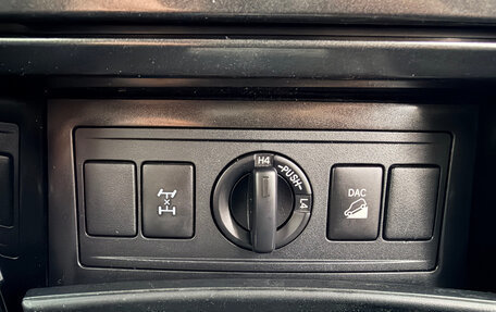 Toyota Land Cruiser Prado 150 рестайлинг 2, 2014 год, 3 165 000 рублей, 13 фотография