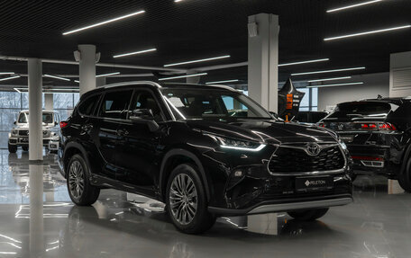 Toyota Highlander, 2025 год, 5 700 000 рублей, 2 фотография