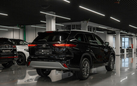 Toyota Highlander, 2025 год, 5 700 000 рублей, 4 фотография