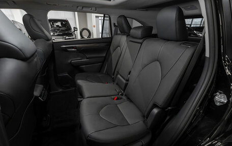 Toyota Highlander, 2025 год, 5 700 000 рублей, 14 фотография