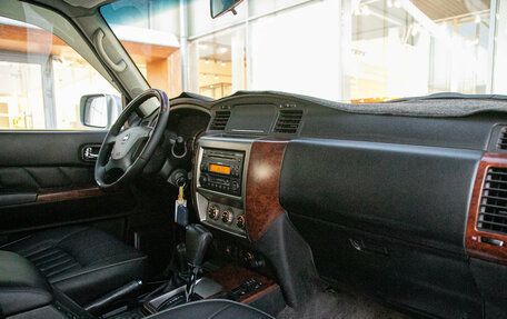 Nissan Patrol, 2006 год, 1 943 000 рублей, 12 фотография