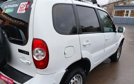 Chevrolet Niva I рестайлинг, 2010 год, 480 000 рублей, 3 фотография