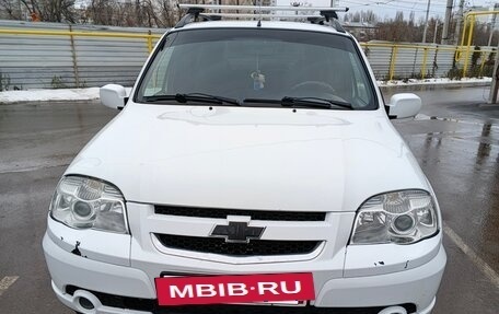 Chevrolet Niva I рестайлинг, 2010 год, 480 000 рублей, 2 фотография