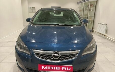 Opel Astra J, 2011 год, 750 000 рублей, 2 фотография