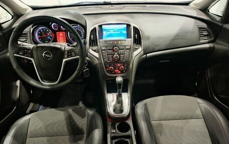 Opel Astra J, 2011 год, 750 000 рублей, 13 фотография