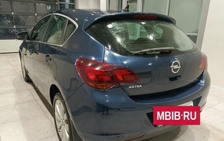 Opel Astra J, 2011 год, 750 000 рублей, 7 фотография