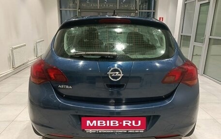 Opel Astra J, 2011 год, 750 000 рублей, 8 фотография