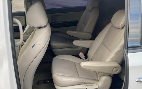 KIA Carnival III, 2018 год, 2 785 000 рублей, 8 фотография