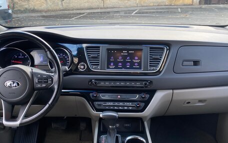 KIA Carnival III, 2018 год, 2 785 000 рублей, 11 фотография